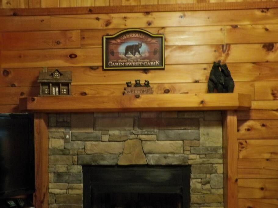 Yogi'S Den: Breathtaking Views! 3 Min To Dollywood, On 1 Acre! Villa Sevierville Bagian luar foto