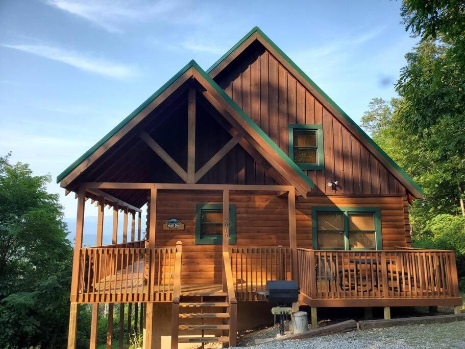 Yogi'S Den: Breathtaking Views! 3 Min To Dollywood, On 1 Acre! Villa Sevierville Bagian luar foto