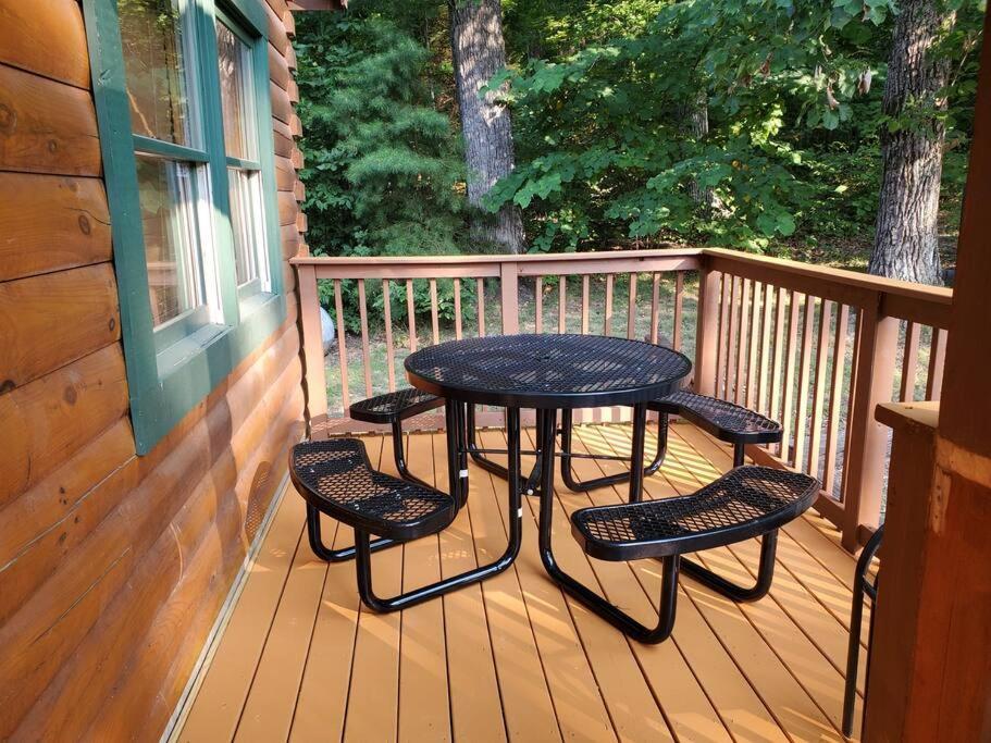 Yogi'S Den: Breathtaking Views! 3 Min To Dollywood, On 1 Acre! Villa Sevierville Bagian luar foto